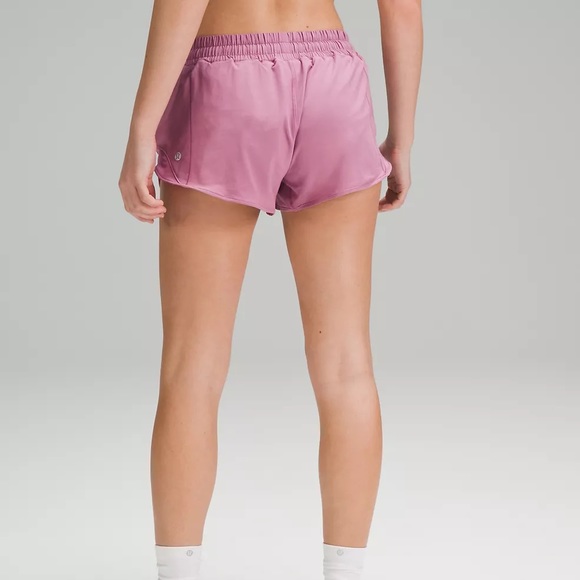 Lululemon Hotty Hot Low-Rise Lined Short 2.5” - Picture 3 of 3